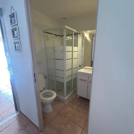 Holiday home Roussillon