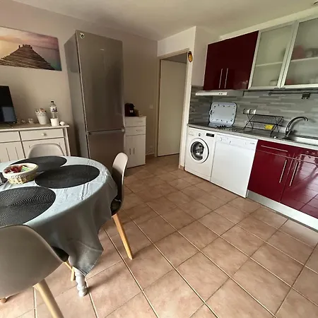 Holiday home Roussillon *